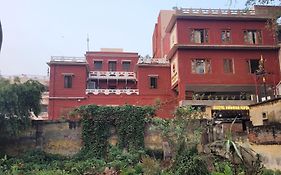 Hotel Ananda Kashi